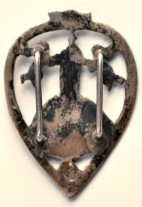 Medalla-pasador de la virgen del Sagrario de Toledo de plata del siglo XVIII