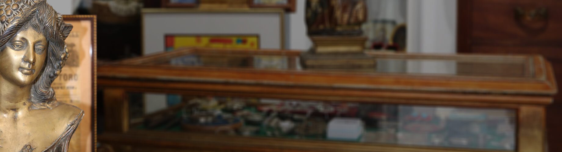 Contacto de tienda online Antiguedades Tres Culturas
